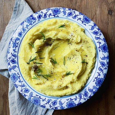 Roasted Garlic and Rosemary Mashed Potatoes