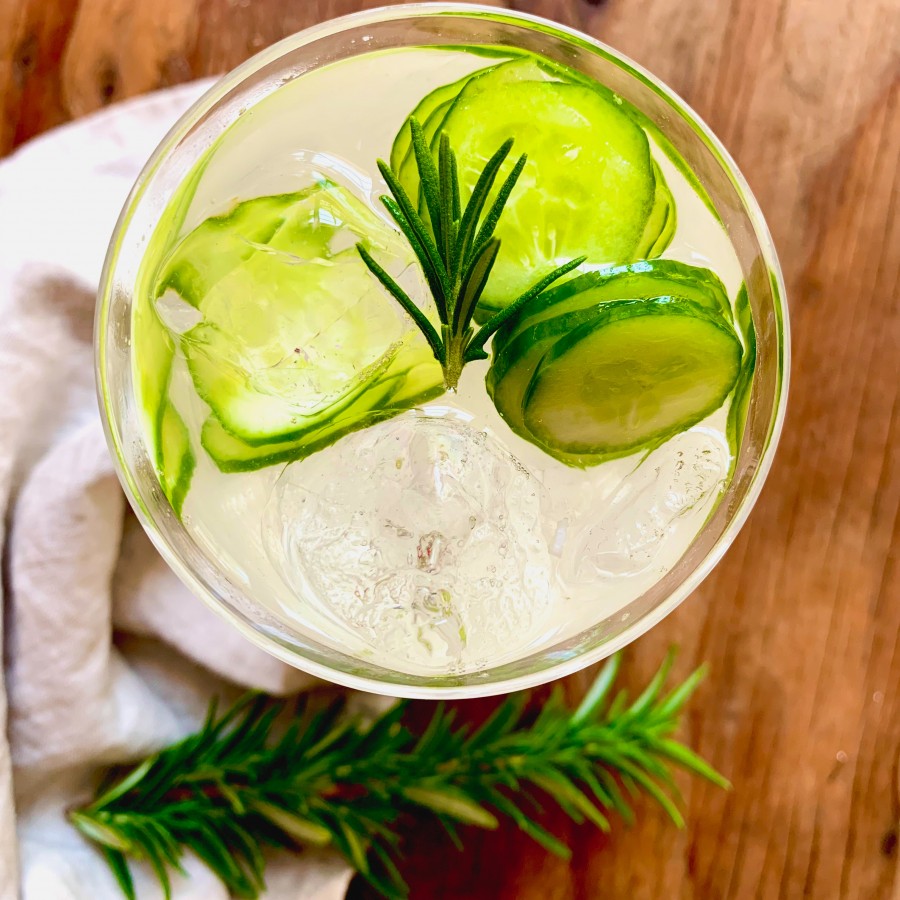 Elderflower Rosemary Fizz