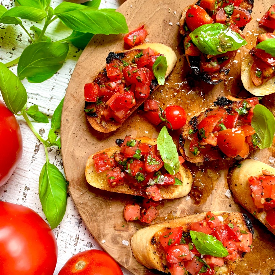 Bruschetta with Tomato and Basil