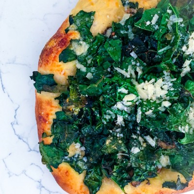 Roasted Garlic, Mushroom and Kale Pizza